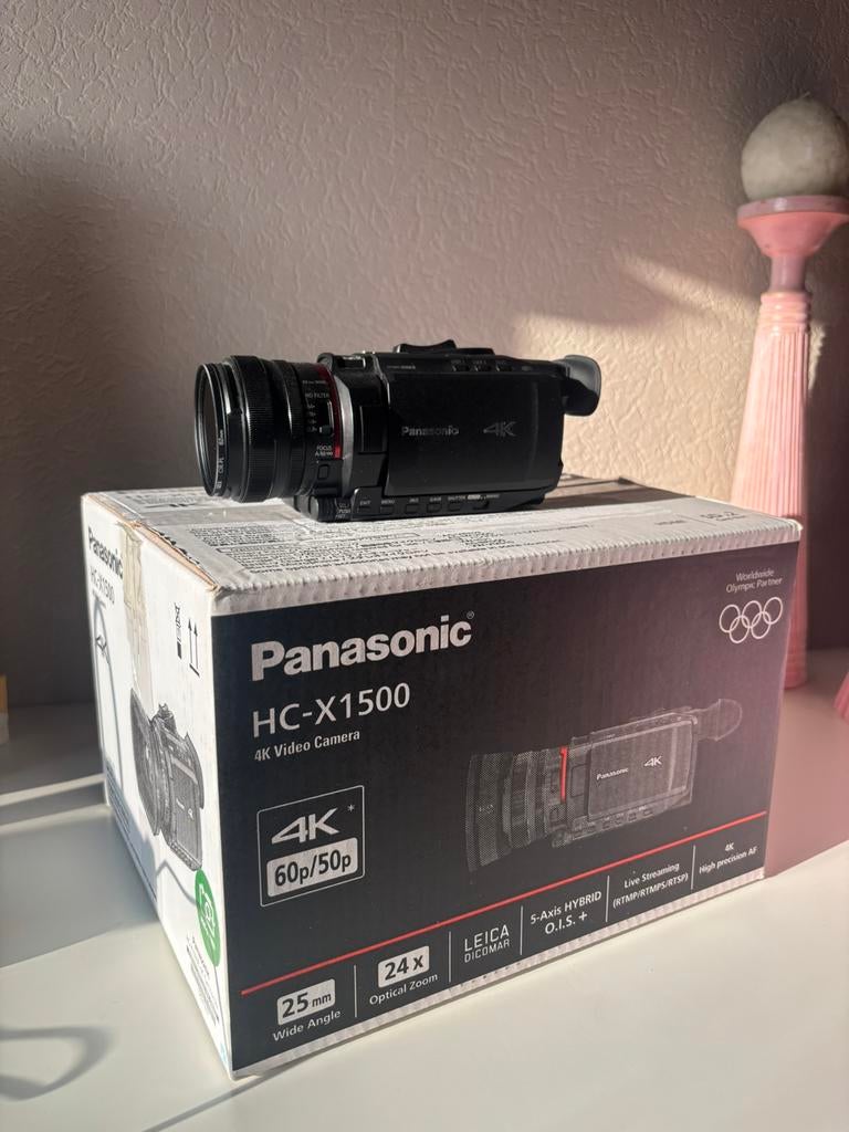 Panasonic HC X1500E 4K 60P  camcorder / camera, Panasonic, 20x of meer, Ophalen of Verzenden, Zo goed als nieuw