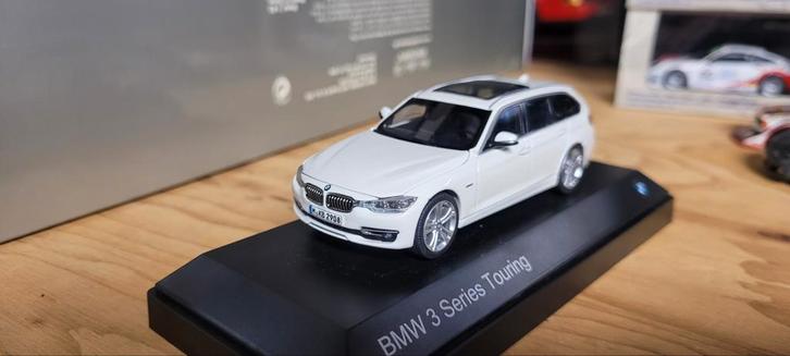 Paragon BMW 3 series Touring F31, Hobby en Vrije tijd, Modelauto's | 1:43, Zo goed als nieuw, Auto, Overige merken, Ophalen of Verzenden