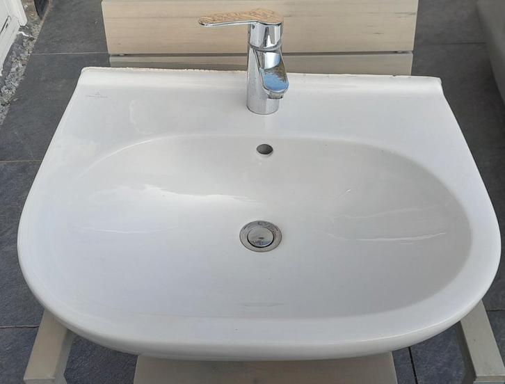 Villeroy & Boch wasbak + mengkraan - Nieuwstaat!, Huis en Inrichting, Badkamer | Badkamermeubels, Nieuw, Wasbak of Wastafel, Minder dan 100 cm