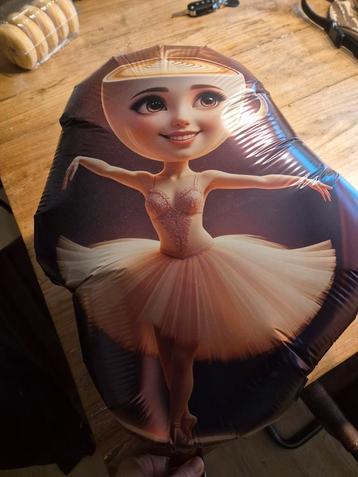 Ballerina Ballon - Capuchina Design beschikbaar voor biedingen