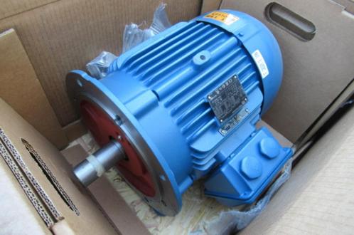 Elektromotor 400 volt 7,5 KW 2900 RPM asmaat 38mm IE3, Doe-het-zelf en Verbouw, Gereedschap | Machine-onderdelen en Toebehoren