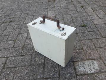 Oude vintage houten kist gereedschapskist medisch  beschikbaar voor biedingen