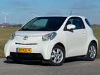 Toyota IQ 1.0 Comfort bluetooth, onderhoud APK NAP Luxe Aygo, Auto's, Toyota, Stof, Zwart, 4 stoelen, Origineel Nederlands