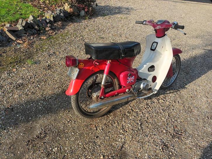 Te koop schuurvondst een C 50, Fietsen en Brommers, Brommeronderdelen | Oldtimers, Gebruikt, Overige merken, Blok, Ophalen