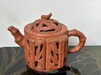 Chinees yixing theepotje 15/10 cm opgewerkt bamboe, Ophalen of Verzenden