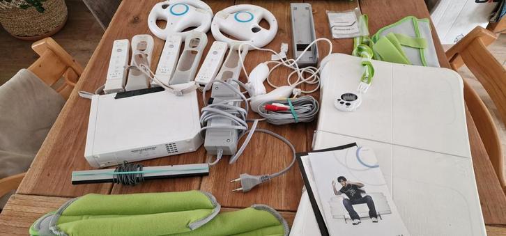 Nintendo Wii hele uitgebreide set met veel spellen, Spelcomputers en Games, Games | Nintendo Wii, Zo goed als nieuw, Vanaf 3 jaar