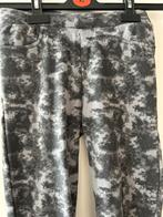 146 152 Legging/Joggingbroek YFK legerprint, fleece gevoerd, Broek, Meisje, YFK, Ophalen of Verzenden
