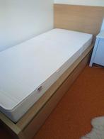 1 persoons bed malm, Huis en Inrichting, Ophalen, 90 cm, Zo goed als nieuw, 200 cm