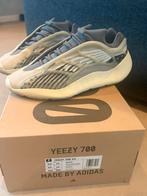 Yeezy 700, Ophalen of Verzenden, Zo goed als nieuw, Wit, Yeezy