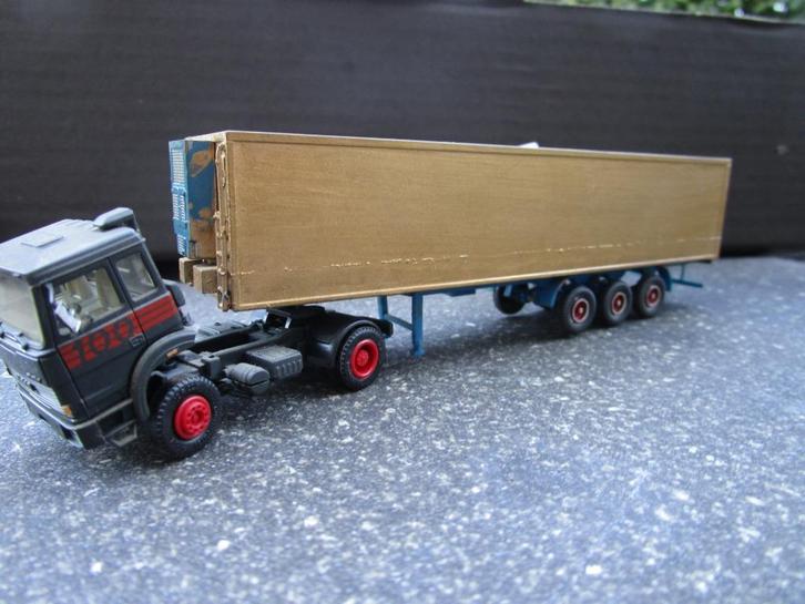 Koelwagen, Hobby en Vrije tijd, Modelauto's | 1:87, Gebruikt, Bus of Vrachtwagen, Overige merken, Ophalen of Verzenden