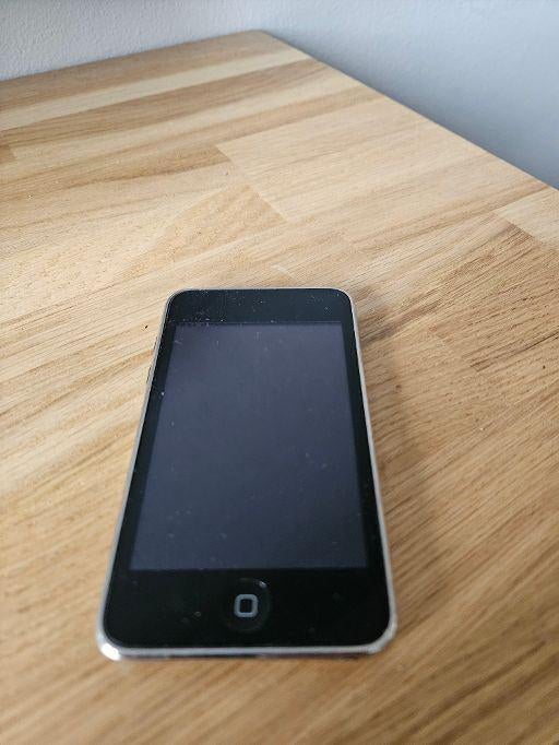 ipod touch 8 GB, Gebruikt, Classic, Ophalen of Verzenden, Zilver