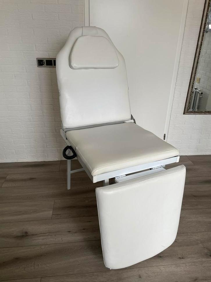 Nieuwe behandelstoel inklapbaar - Nooit gebruikt!, Huis en Inrichting, Stoelen, Nieuw, Eén, Metaal, Wit, Ophalen
