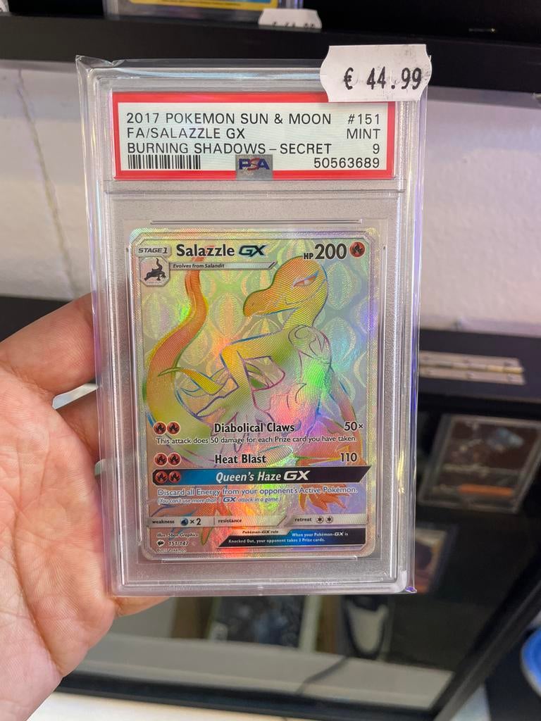 Pokémon Salazzle GX PSA 9 MINT - Burning Shadows Secret, Ophalen of Verzenden, Zo goed als nieuw, Losse kaart, Foil