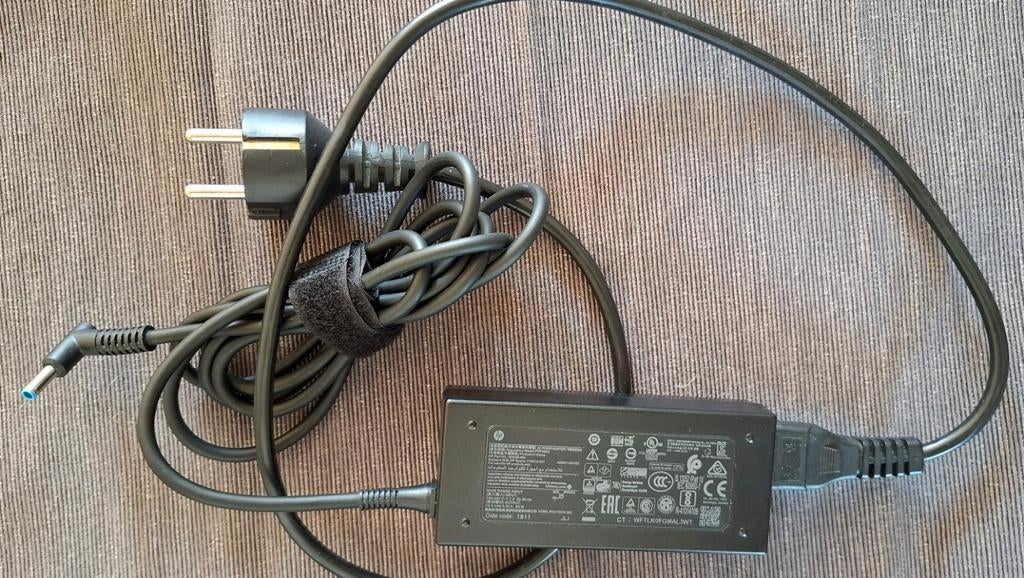 HP originele oplader 19.5V-3.33A-65W, Computers en Software, Laptop-opladers, Ophalen of Verzenden, Zo goed als nieuw, HP Adapter
