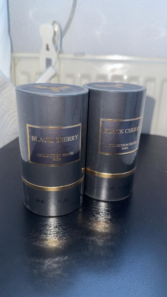 Black cherry collection privee 2 stuks, Ophalen of Verzenden, Zo goed als nieuw