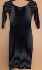 Zwart/ wit gestreepte jurk van Zara maat M met 3/4 mouwen, Kleding | Dames, Maat 38/40 (M), Zwart, Ophalen of Verzenden, Zo goed als nieuw