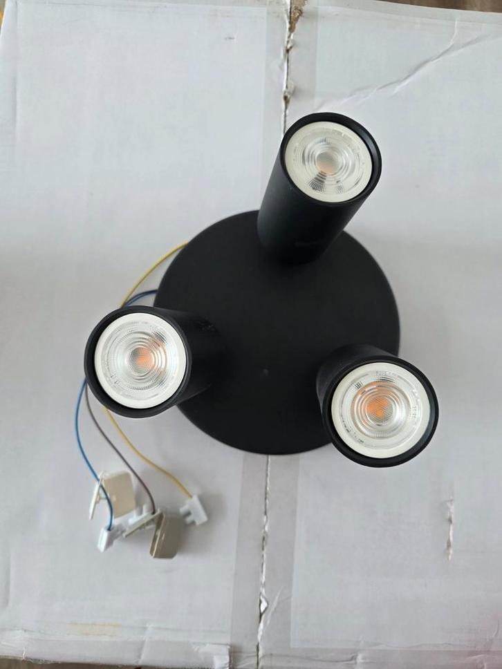 Philips Triospot Pongee Zwart met Hue White Spot, Huis en Inrichting, Lampen | Spots, Zo goed als nieuw, Plafondspot of Wandspot