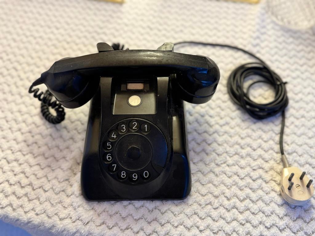 Antieke Bakelieten PTT Telefoon met Draaischijf, Ophalen