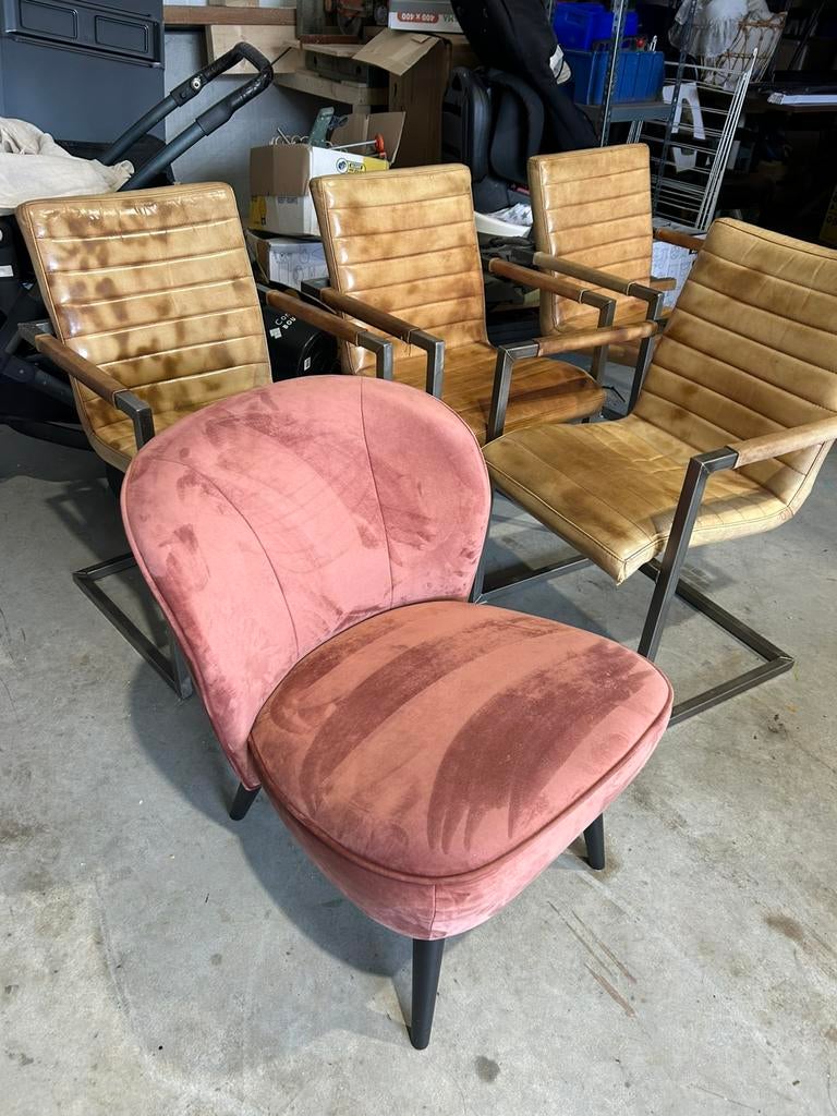 Velvet stoel, Huis en Inrichting, Stoelen, Ophalen, Zo goed als nieuw, Eén