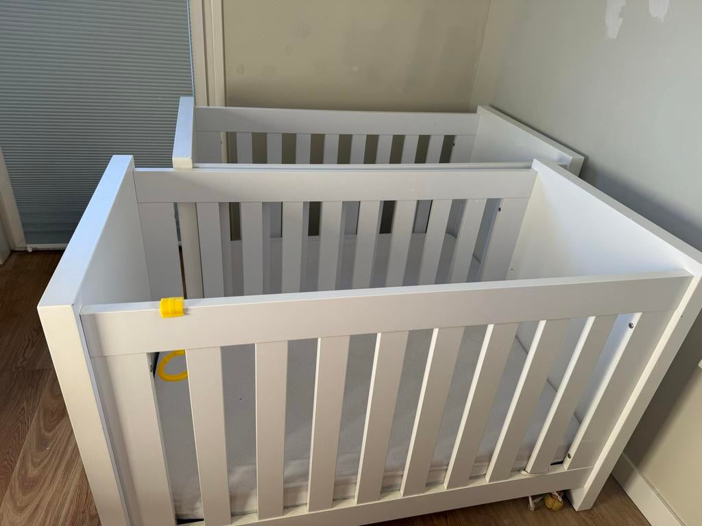 2x Bopita ledikant wit 60x120 met Aerosleep matras, Ophalen, Gebruikt, Ledikant