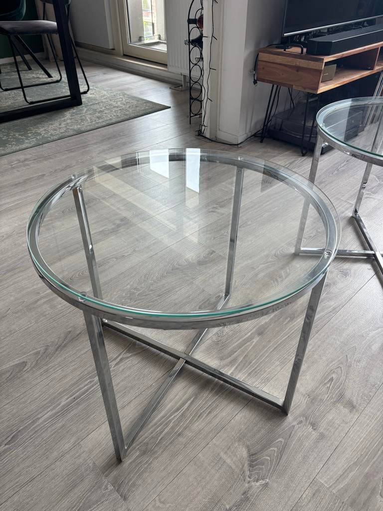Glazen bijzettafeltje met chroom onderstel (set of per stuk), Rond, 55 tot 75 cm, Modern, Ophalen