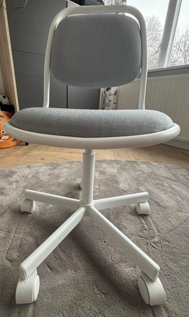 Ikea ÖRFJÄLL kinderbureaustoel - Grijs, Huis en Inrichting, Bureaustoelen, Ophalen, Zo goed als nieuw, Grijs, Bureaustoel