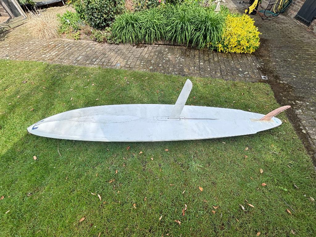 windsurfplank Mistral malibu, Ophalen, 250 tot 300 cm, Gebruikt, Met vin(nen)