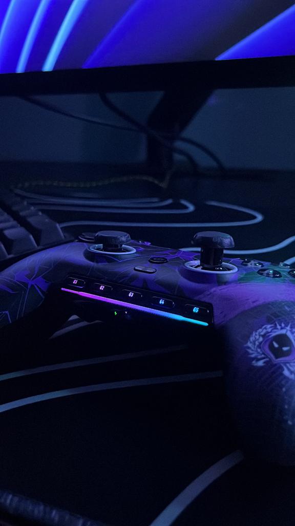 scuf envision pro m8 guerrillas LIMITED EDITION, Spelcomputers en Games, Games | Pc, Zo goed als nieuw, Overige genres, 1 speler