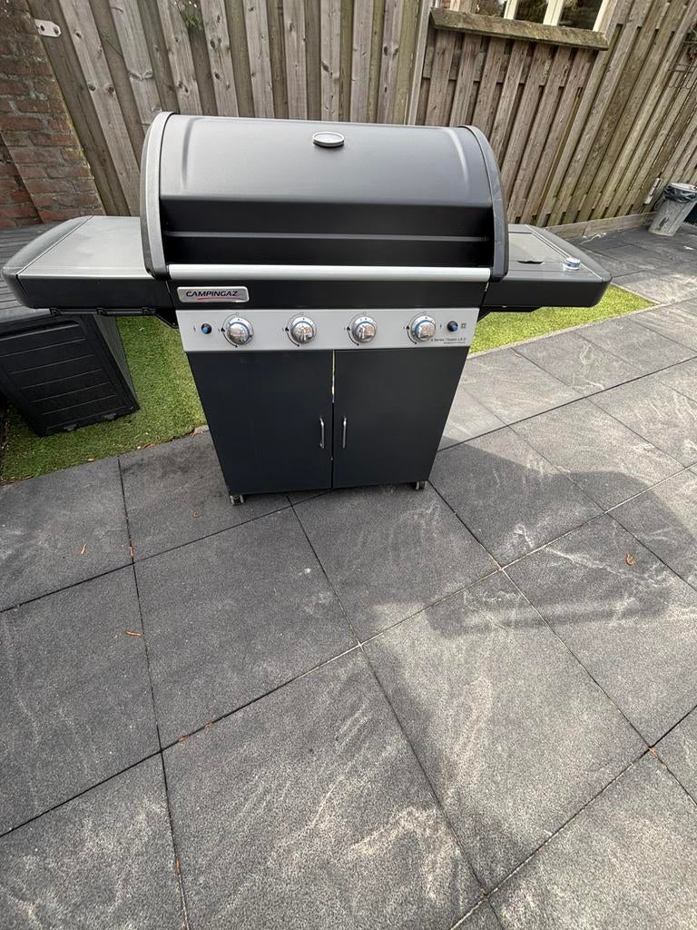 Gas barbecue Campingaz in zeer goede staat, Tuin en Terras, Ophalen, Zo goed als nieuw