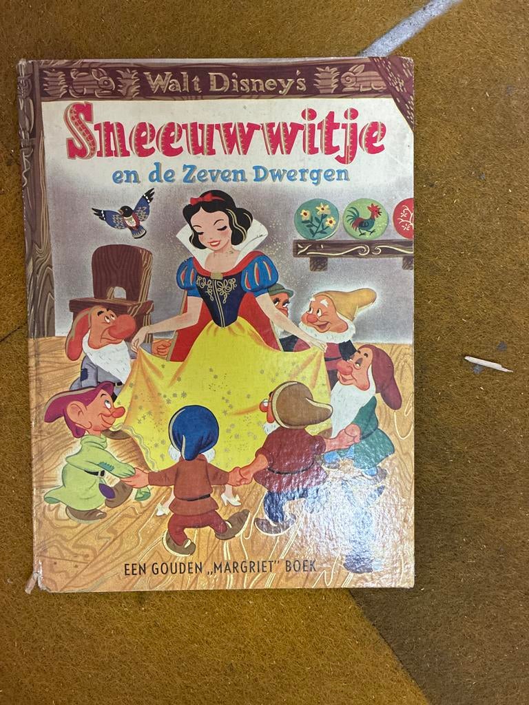Walt Disney's Sneeuwwitje en de Zeven Dwergen, Ophalen of Verzenden, Gelezen, Sprookjes