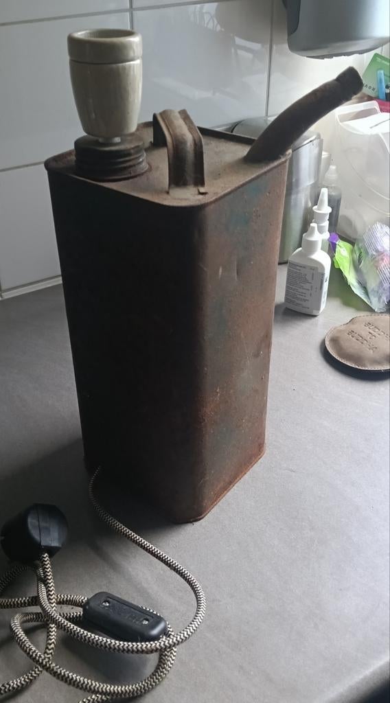 Zelf gemaakte lamp van petroliumkan, Ophalen of Verzenden