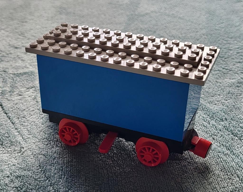 Lego trein 4,5 Volt blauwe rails batterij wagon (Defect), Gebruikt, Lego, Ophalen of Verzenden, Compleet
