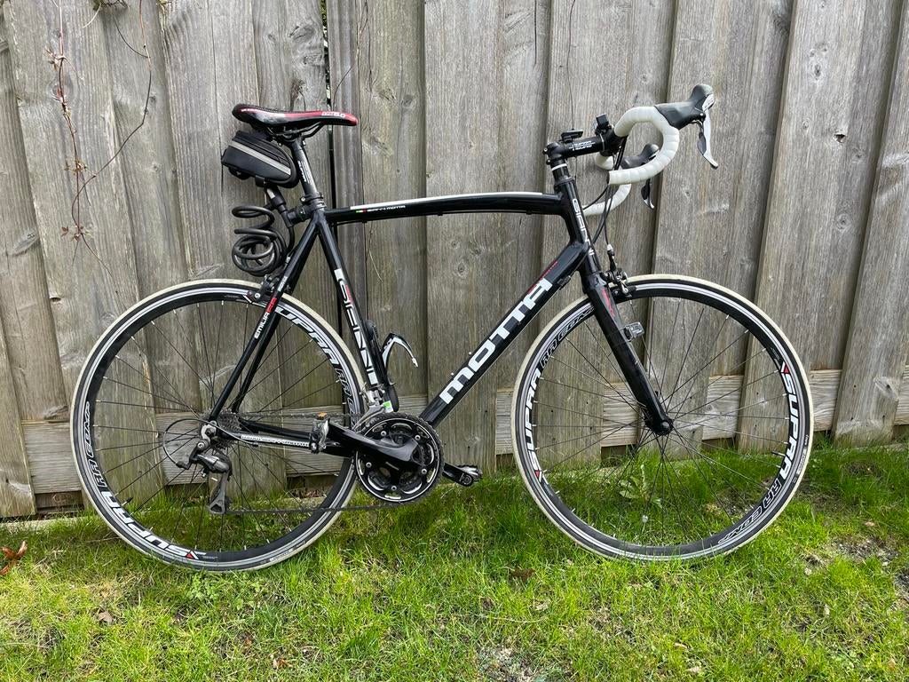 Gianni Motta Racefiets Zwart/Wit, Shimano 105, 28 inch wiel, Overige merken, 28 inch, Gebruikt, Heren