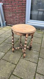 Bijzettafeltje met gedraaide poten eikenhout vintage, Ophalen