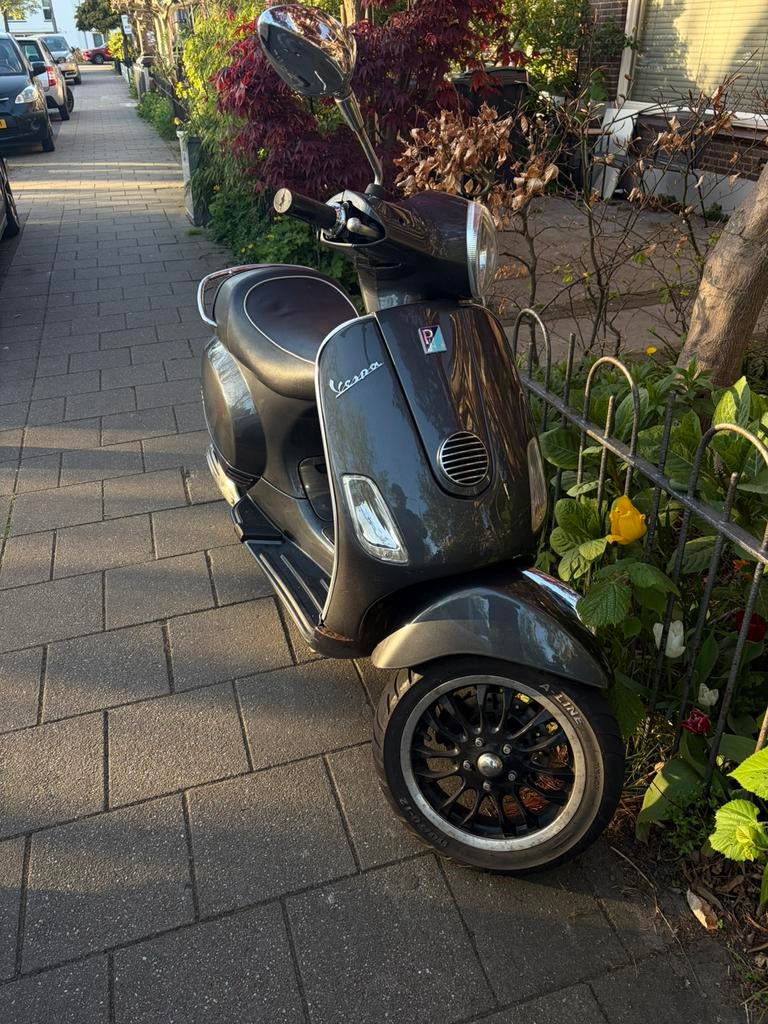 Vespa lx 50cc, Fietsen en Brommers, Scooters | Vespa, Ophalen, Maximaal 45 km/u, Zo goed als nieuw, Vespa LX