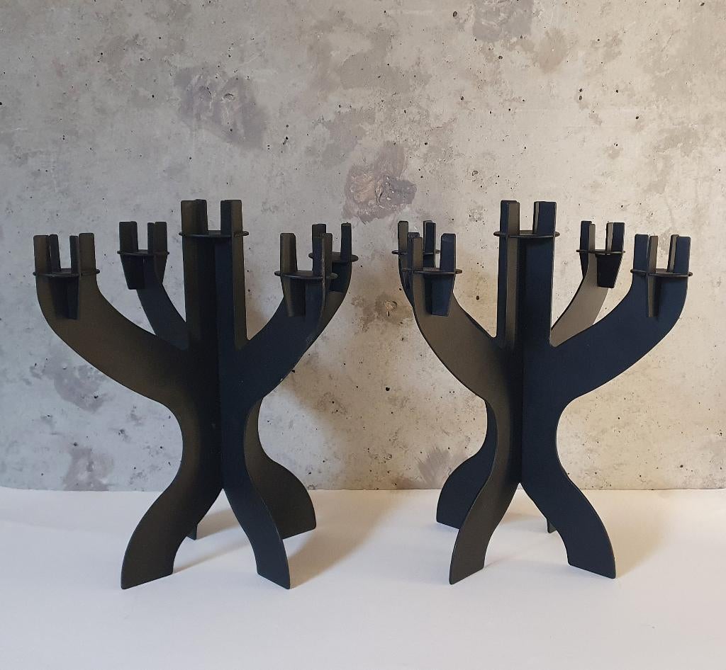 Twee kandelaars Olah Wihlborg voor Ikea, 25 tot 50 cm, Zwart, Ophalen of Verzenden, Zo goed als nieuw