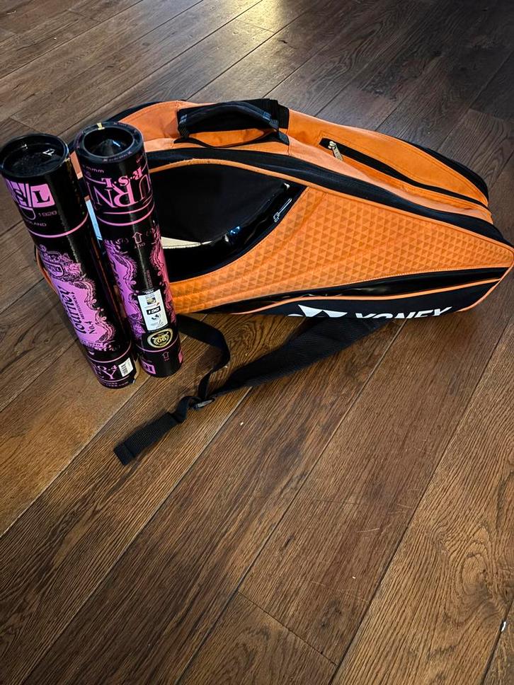 Badminton tas + shuttles, Sport en Fitness, Badminton, Gebruikt, Tas, Ophalen of Verzenden