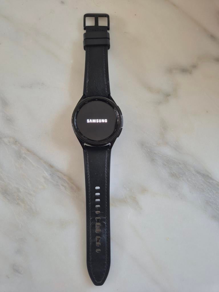 Samsung Galaxy Watch 6 Classic 43mm met oplader en bandjes, Ophalen of Verzenden, Gebruikt, Zwart, Android