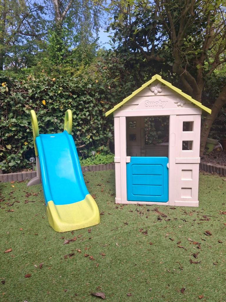 Smoby Speelhuisje met glijbaan, Ophalen