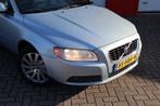 Volvo V70 2.0 D 136pk | Navigatie | Trekhaak | Leder |, Auto's, Voorwielaandrijving, 136 pk, Gebruikt, 4 cilinders