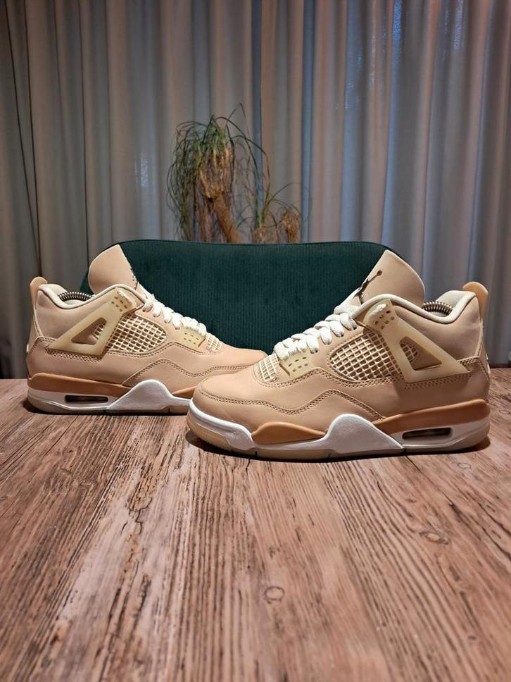 Air Jordan 4 Retro 'Shimmer' Size 36,5, Kleding | Dames, Schoenen, Zo goed als nieuw, Sneakers of Gympen, Beige, Ophalen of Verzenden