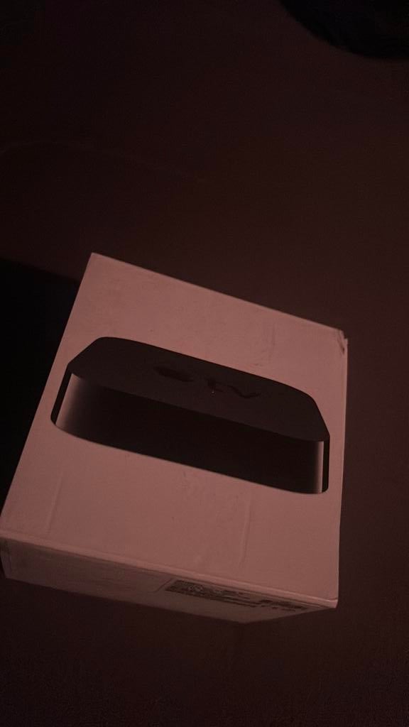 Apple TV 2de generatie, Ophalen of Verzenden, Zo goed als nieuw, Optische audio, Minder dan 500 GB