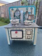 snoezig jaren 50 fornuisje van blik met pannetjes enz, Ophalen