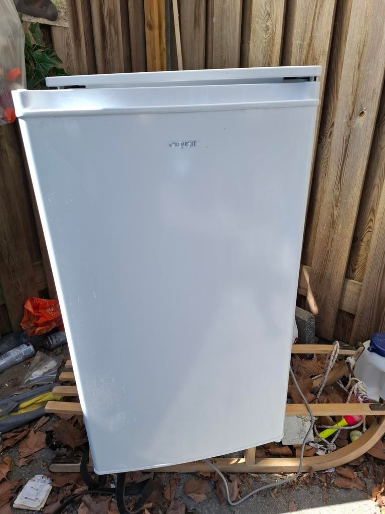 Exquisit tafelmodel koelkast met klein vriesvak, Witgoed en Apparatuur, Vriezers en Diepvrieskisten, Ophalen, Minder dan 85 cm