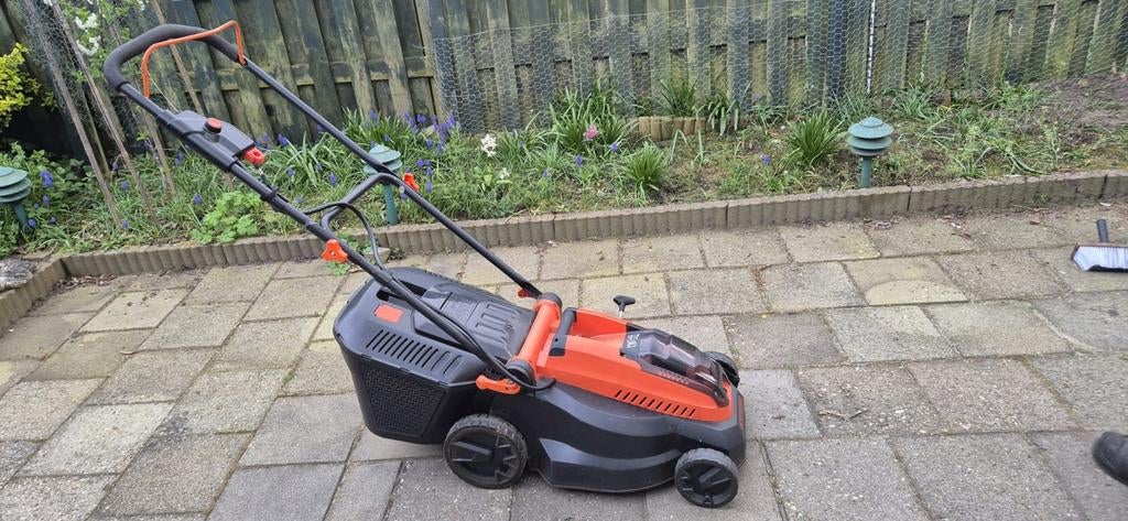 Black+Decker 36V Accu Grasmaaier (38cm) met 2 Accu's, Ophalen
