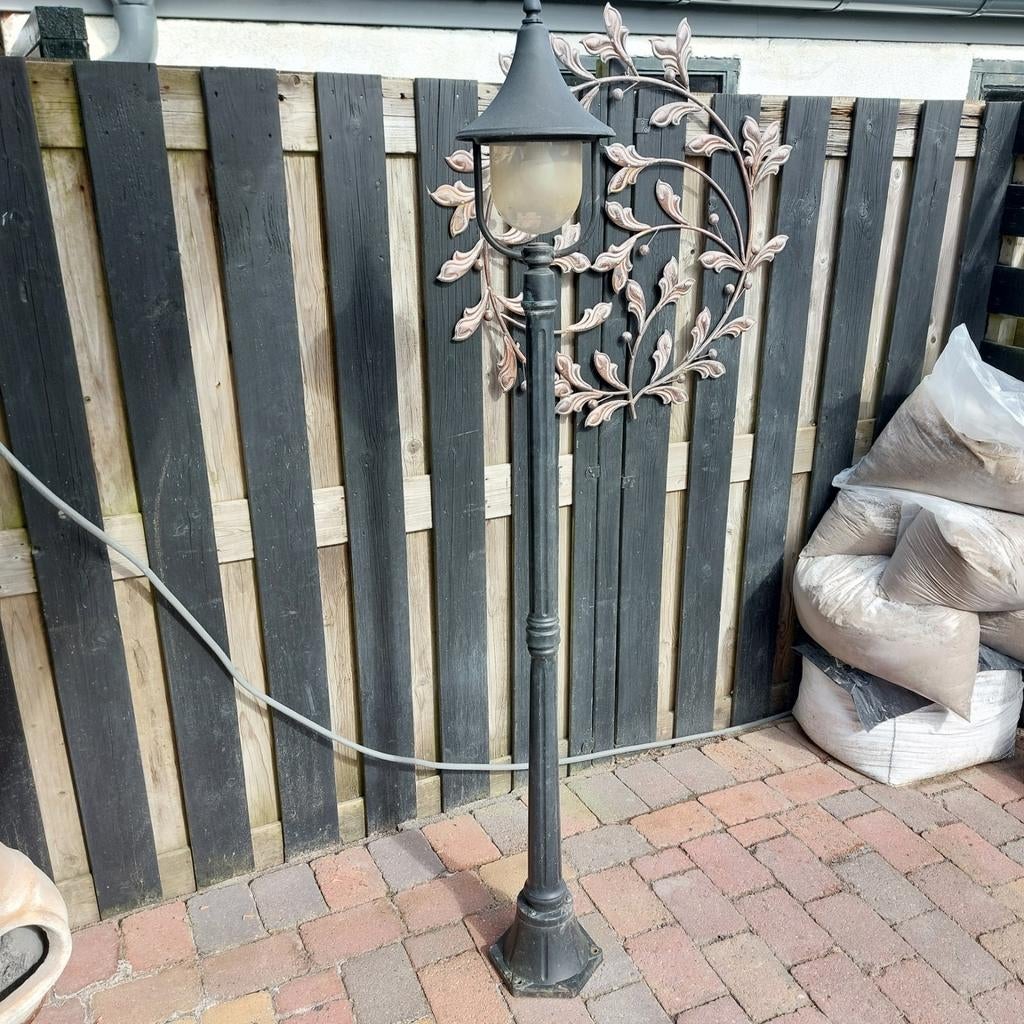 Klassieke buite lataarn, Tuin en Terras, Buitenverlichting, Ophalen, Netvoeding, Minder dan 50 watt, Staande lamp
