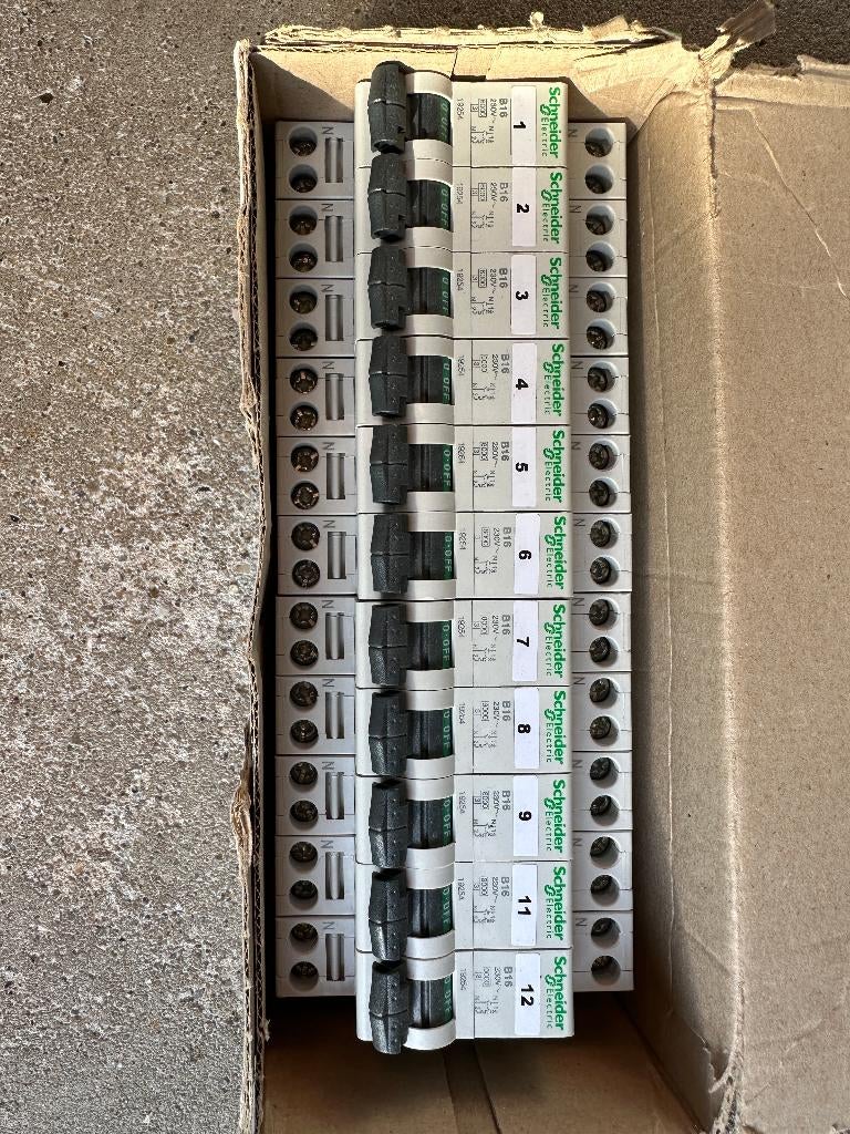 Installatieautomaten / Aardlekautomaten, Ophalen of Verzenden, Zo goed als nieuw, Overige typen