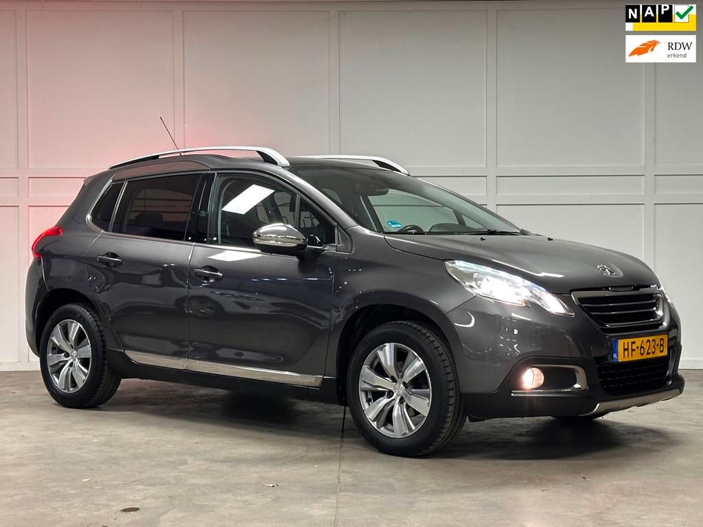 Peugeot 2008 Allure / 2015 / Cruise / Trekhaak / Panorama /, Auto's, Peugeot, Voorwielaandrijving, 450 kg, Euro 6, 1199 cc