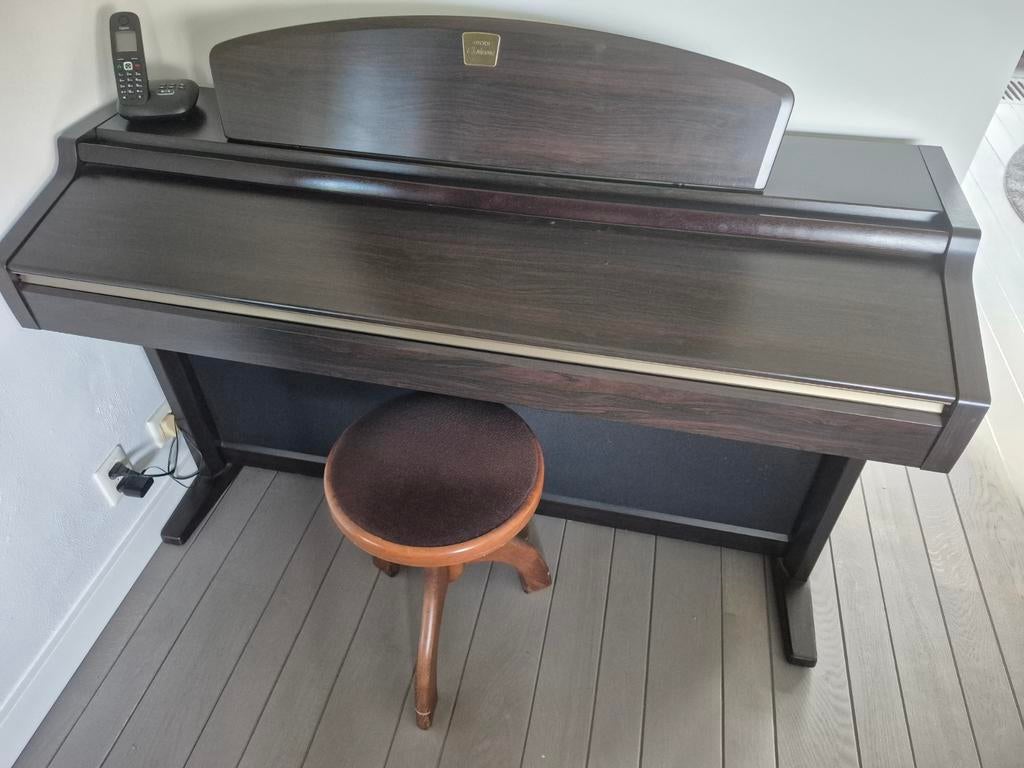 Yamaha Clavinova CLP-950 Digitale Piano, Ophalen, Bruin, Digitaal, Zo goed als nieuw
