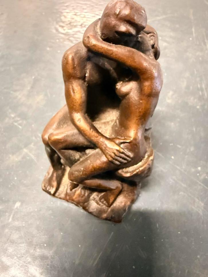 Reproductie "De Kus" naar Auguste Rodin, Antiek en Kunst, Kunst | Beelden en Houtsnijwerken, Ophalen